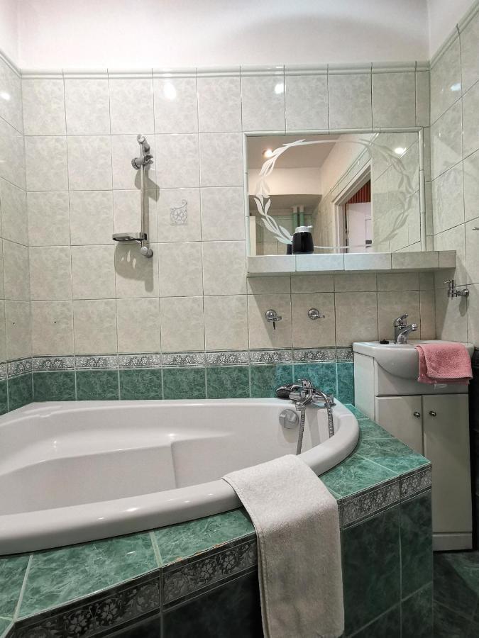 Two Bedrooms Apartment Faktura Fast Check-In 24H Rzeszów Exterior foto